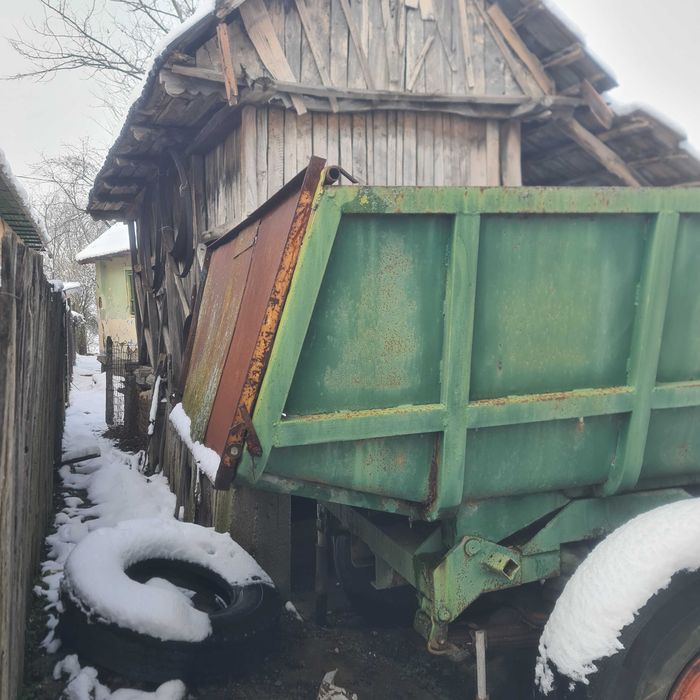 Vand Remorca Tractor