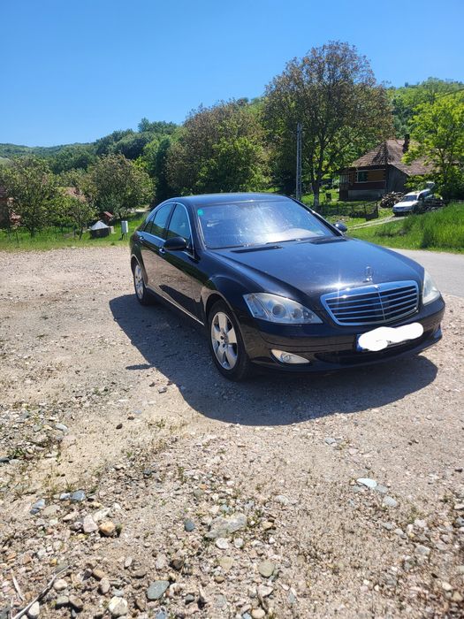 Vând Mercedes S 320