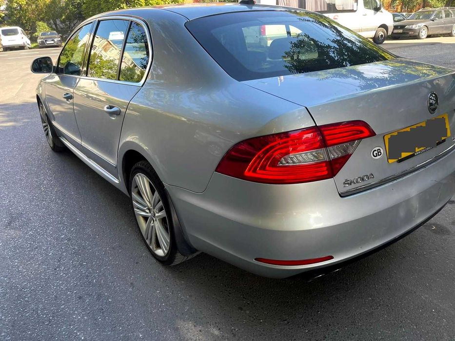 Dezmembrez Skoda Superb 2 FL 2014 2.0 CFF