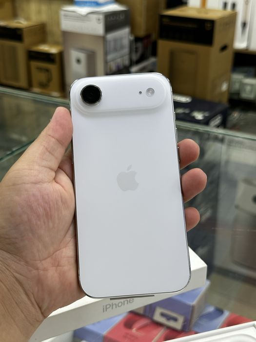 iPhone Air 256 White б/у