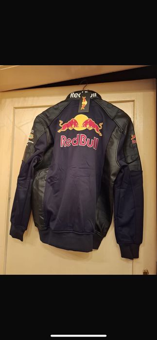 ЯКЕ Red Bull + шапка /Чисто нови/ М,L,XL