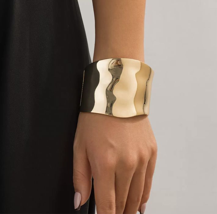 Браслеты ( бижутерия)