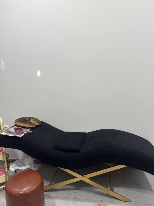 Кушетки для салонов