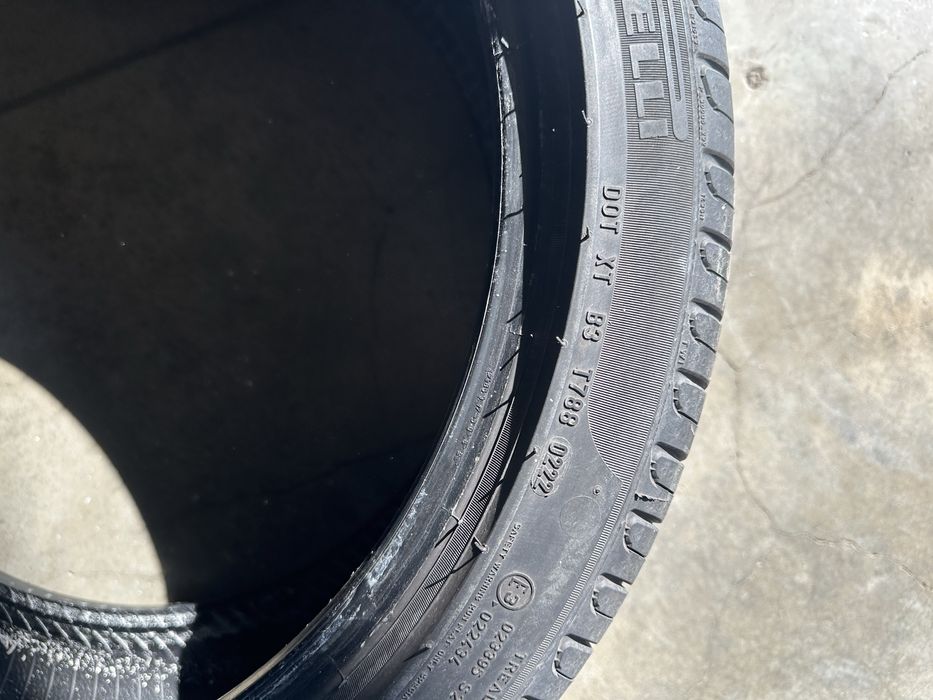 275/35/19-2бр Pireli Runflad