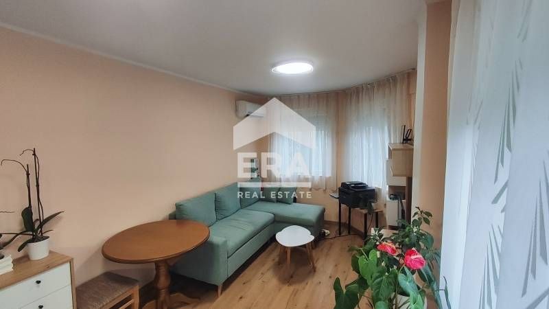 Eксклузивно! Двустаен обзаведен апартамент за продажба под ПФОЕ МОЛ, р