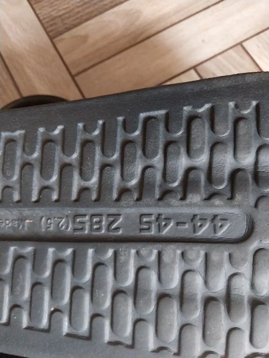 Срочно продам  шлепки