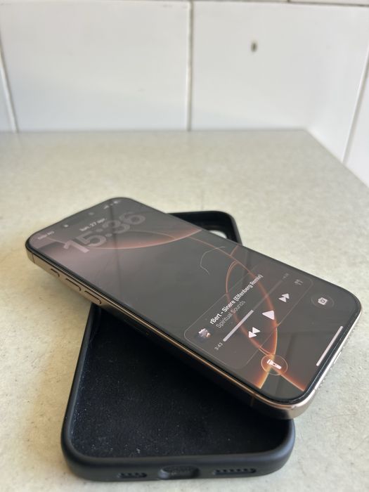 iPhone 16 pro max 256 gb desert titanium