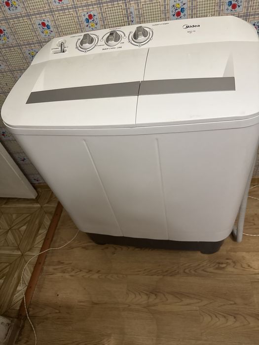 Продам стиральную машину