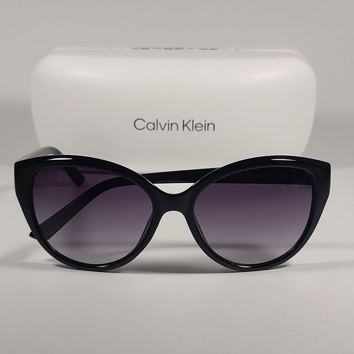 Нови слънчеви очила Calvin Klein