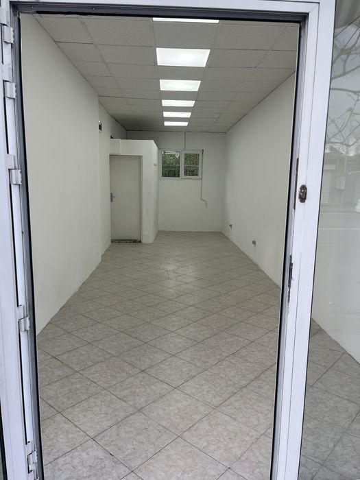 Дава се под наем Магазин в София, Надежда 4 - 35 кв.м за 510 € - Снимка #1