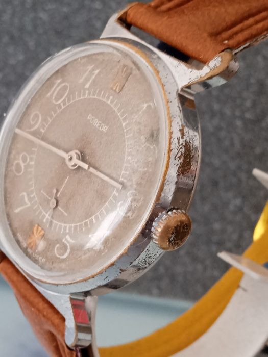 Руски ръчен механичен часовник ПОБЕДА