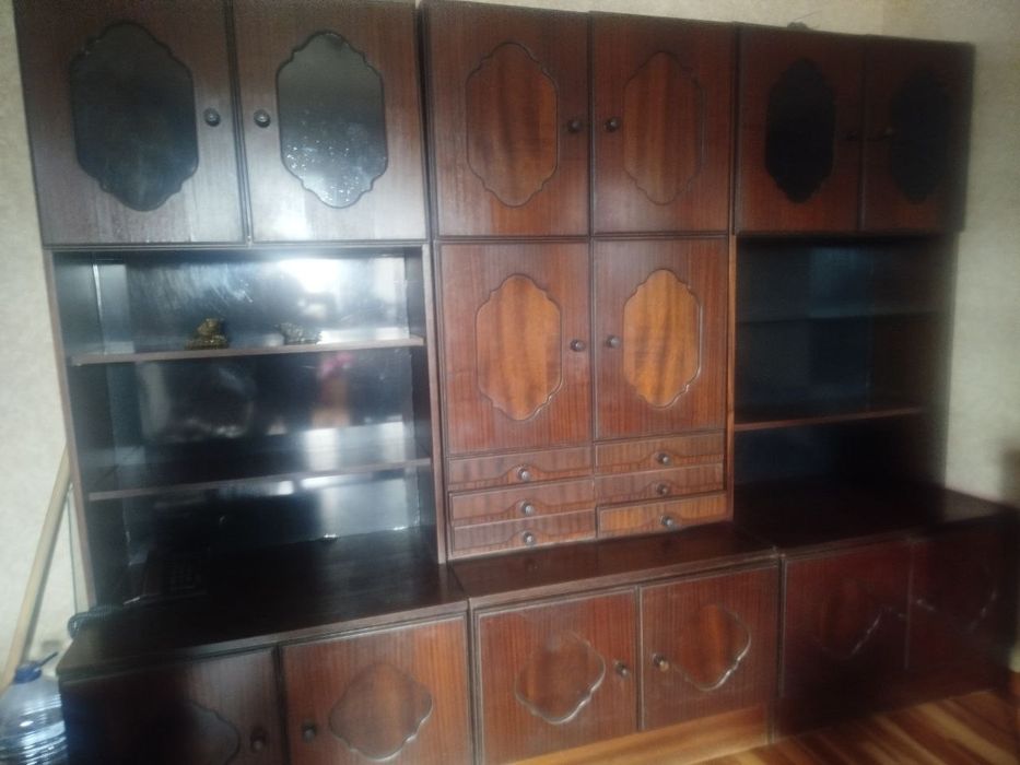 Продам стенки в количестве 2-х штук. Югославия.