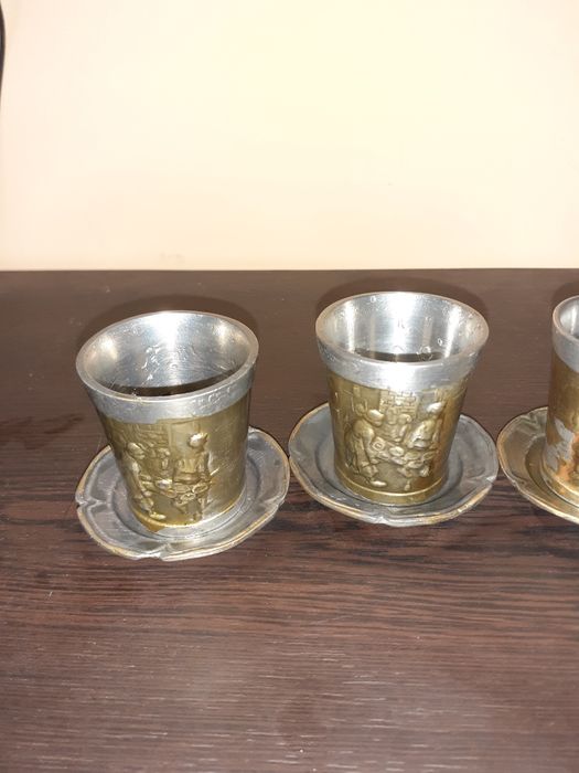 Сервиз от калаени чаши за ракия