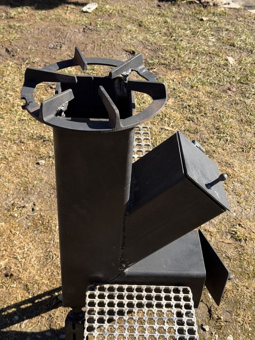 Sobă Tip Rachetă (Rocket Stove) – Eficiență și Gătit Rapid!
