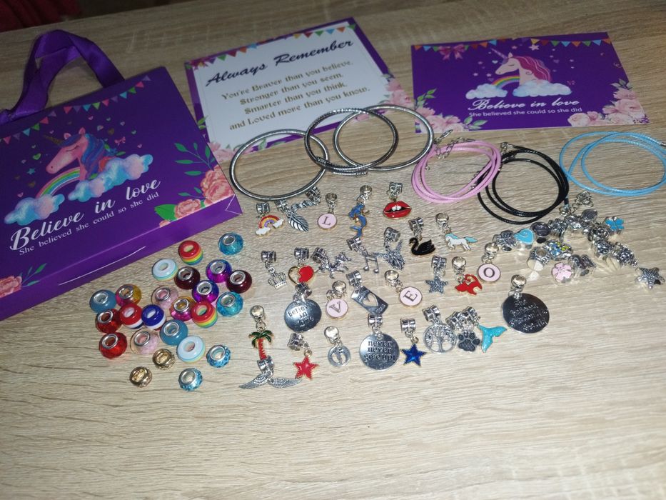 Комплект Еднорог 79 части - гривни и колиета с талисмани