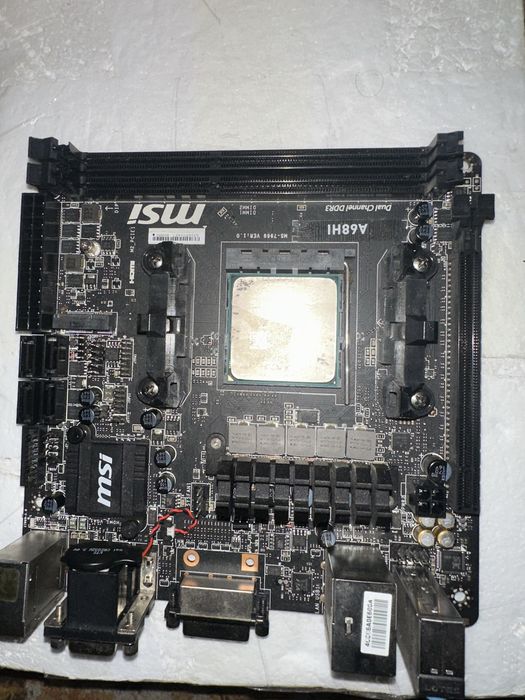 Kit am4  și sursă 700w 80 plus brinz