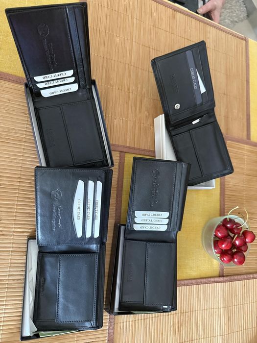 Черни кожени портфейли