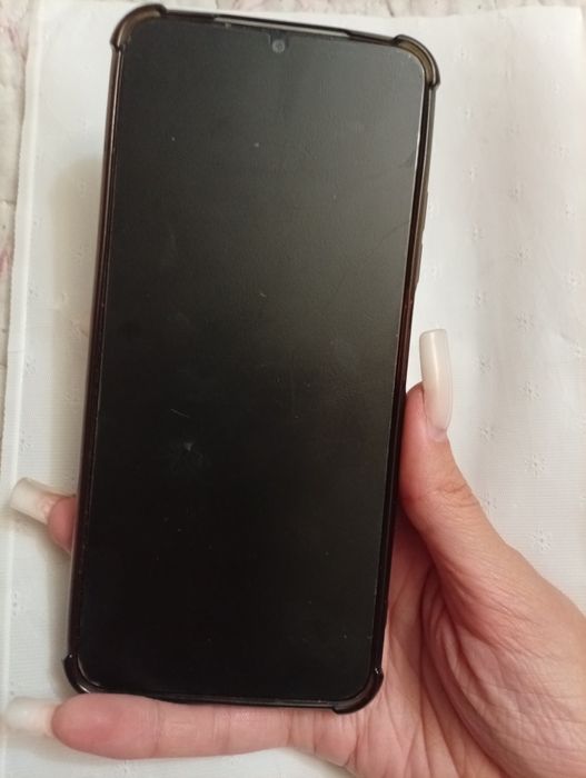Продам б/у телефон Tecno Spark