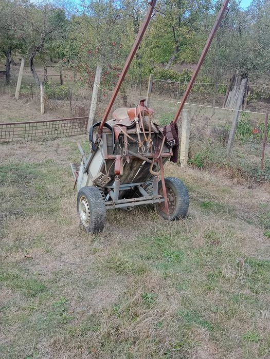 Se vinde Șaretă și Șa