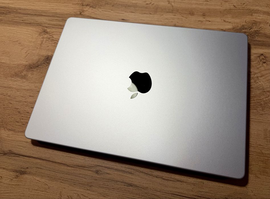 Macbook pro 14 M3 Pro 18/512