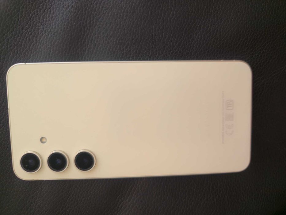 Samsung Galaxy S24 plus 512GB золотистый