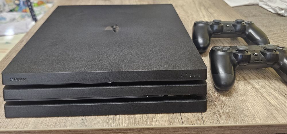 Playstation 4 PRO 1TB