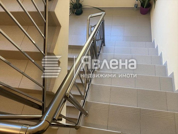 Продава се Едностаен апартамент в Варна, Възраждане 3 - 36 кв.м за 1903 €/кв.м - Снимка #3