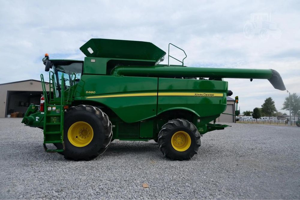 Продам комбайн John Deere S 680 из Америки