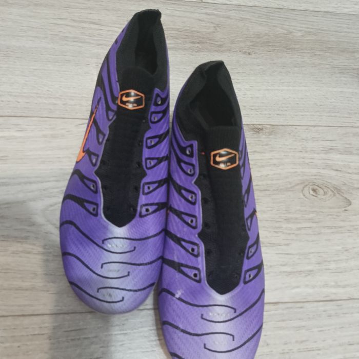 Новые бутсы отдевал всего раз 6-7