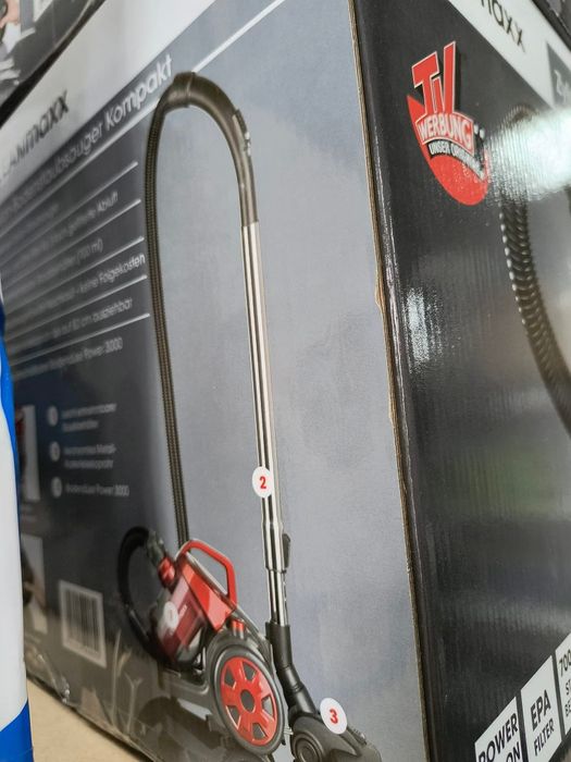 Vând aspirator!  Este nou. Doar scos din cutie, a fost primit cadou dar nu l am folosit deoarece am deja 2.