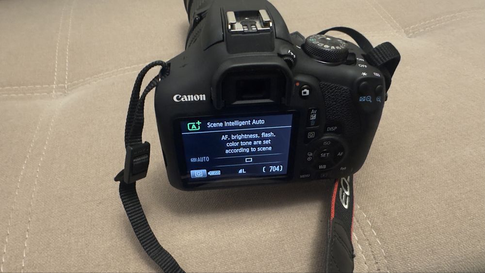 Canon 2000D cu obiectiv Tamron 200-500 si SIGMA 70-300 pret 1500 lei FIX