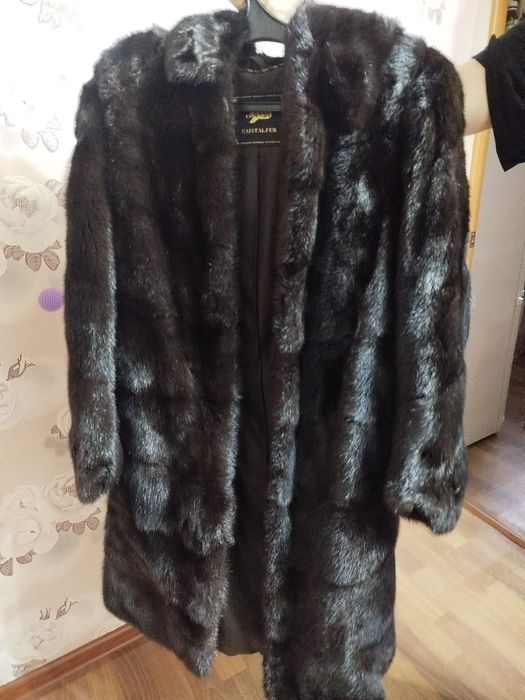 Продаётся норковая шуба