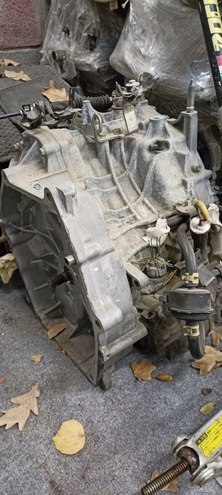 Кпп  HONDA стрим и хонда фит