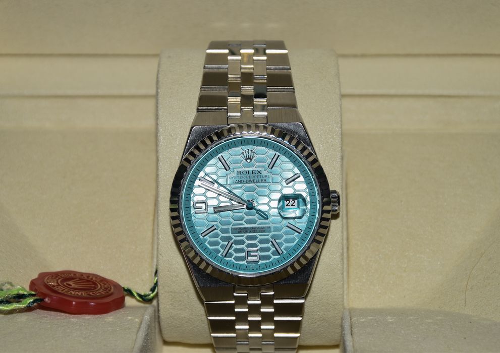 Rolex Oyster Perpetual Land-Dweller 127336 Platimum IceBlueDial (2025)