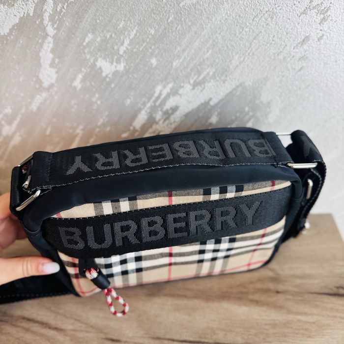 Burberry чанта през рамо; Crossbody; Burberry