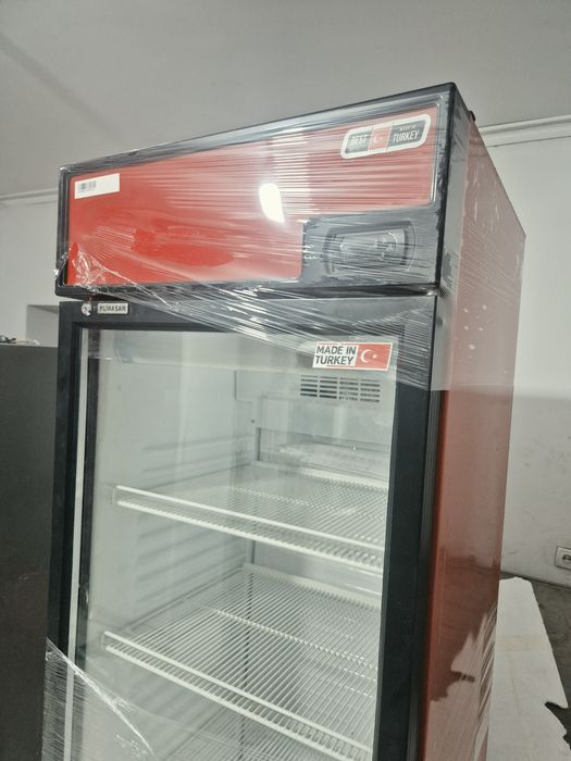Продам витринный холодильник