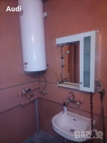 Собственик дава под наем обзаведена гарсионера кв. Владиславово бл. 33 ет. 9 последен етаж БЕЗ АСАНСЬОР