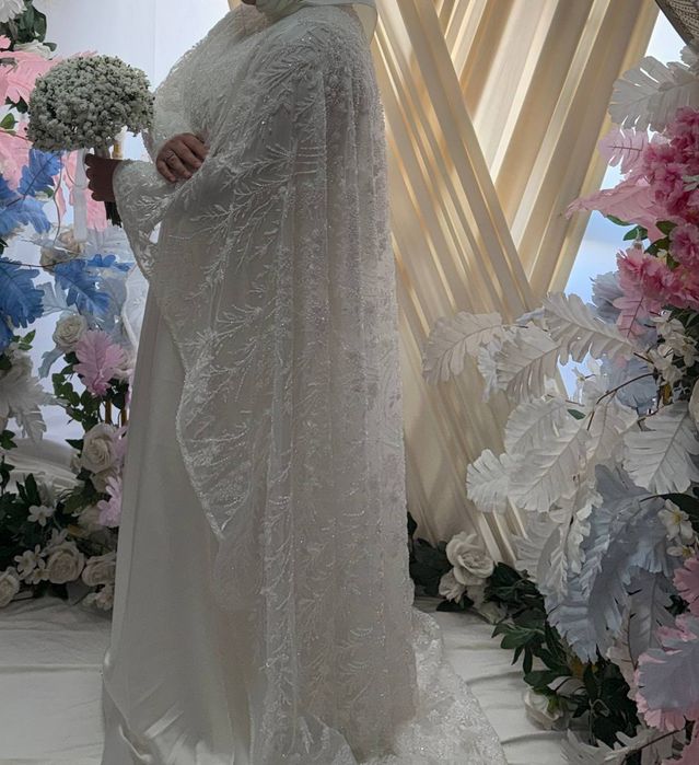 Katta razmerda kelin koylak