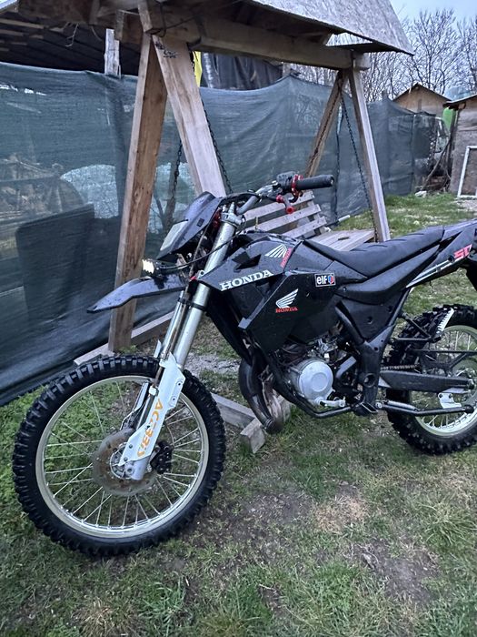 Vând enduro/cross 3000 lei