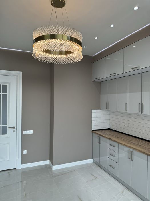 Продам Срочно нет такой цены NRG Jomiy 3x комнатная