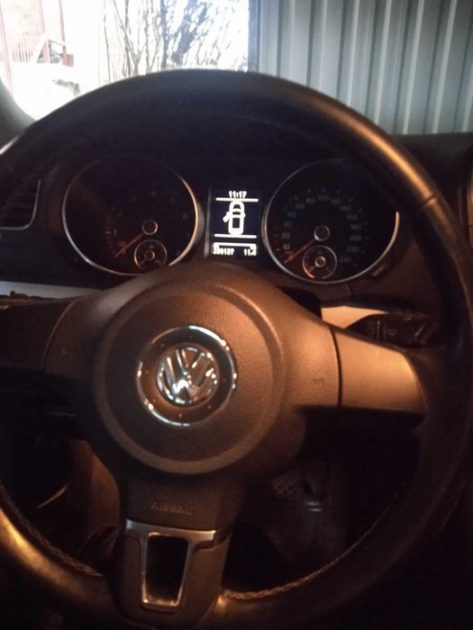 VOLKSWAGEN Golf 2010 — imagine 4