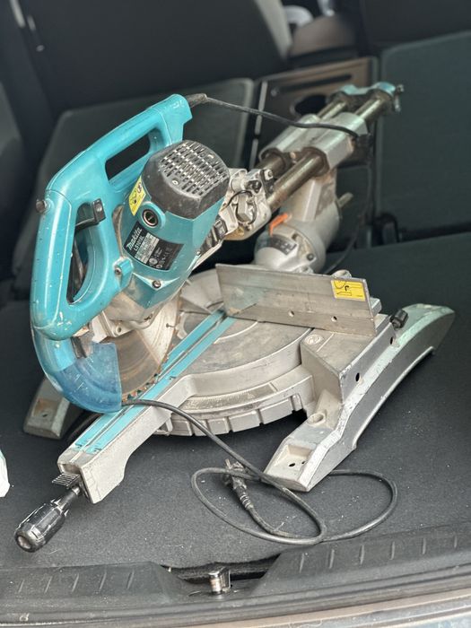 Makita LS1018L настолен циркуляр