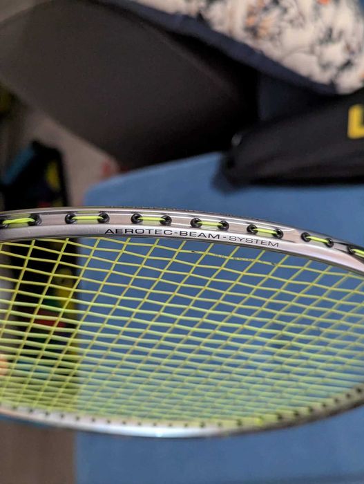 Бадминтон ракета Li-Ning Wind Blade 500