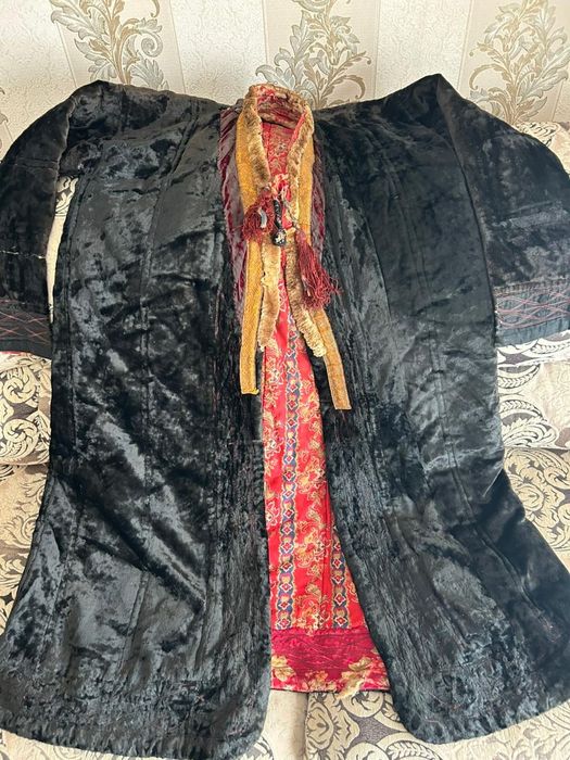 Басқұр ұлттық қолөнер лер сатылады