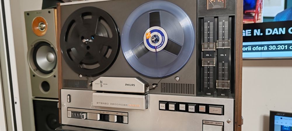 Magnetofon Philips și deck Wega