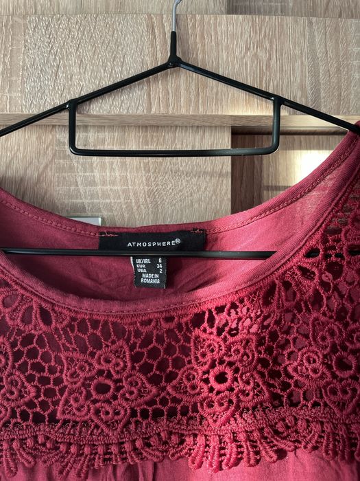 Top Atmosphere bordo cu dantelă