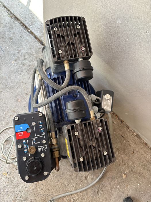 Compresor silentios durr cu uscator aer si pompa aspiratie