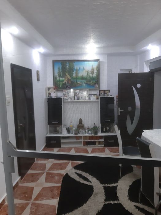 Vand casă în Roman -zona biserica SF Gheorghe