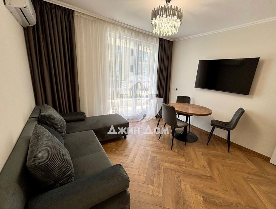 Продава се Двустаен апартамент в Свети Влас - 62 кв.м за 2839 €/кв.м - Снимка #2