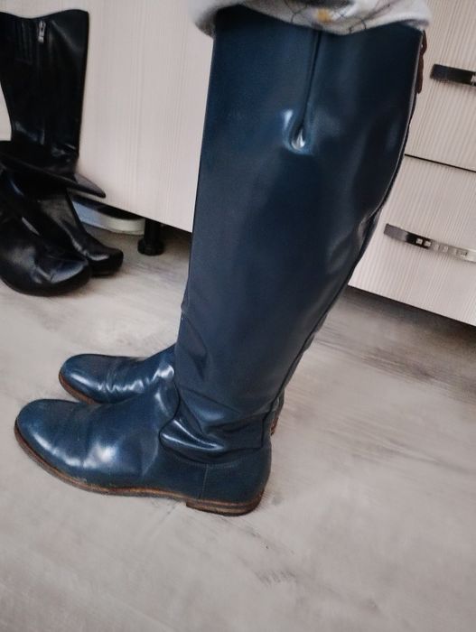 Продам кожаные сапоги